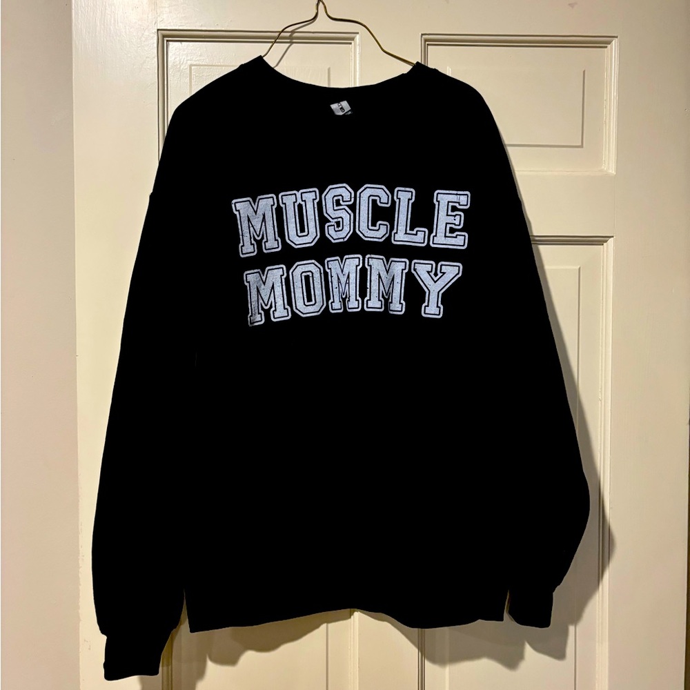 Sweatshirt